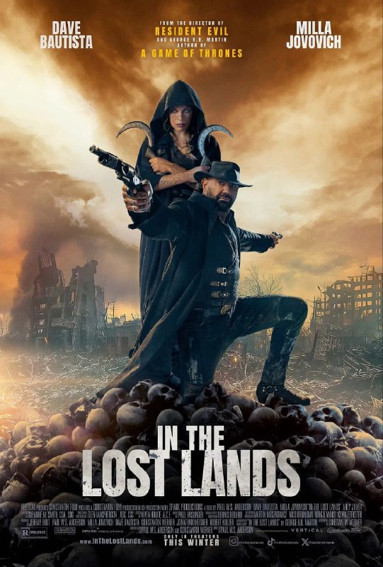 名称：在失落之地 (2025) 1080P 描述：在神秘奇幻的世界里，欲望交织着冒险，真相隐匿于迷雾